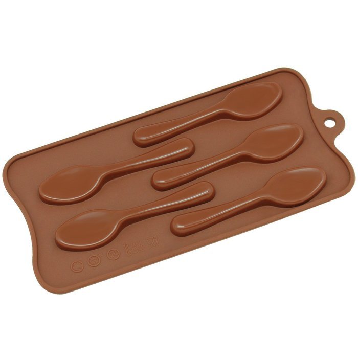 Freshware CB-600RD 8-Cavity Leaf Shape Silicone Mold for Making Soap, Candle, Candy, Chocolate, and More N8