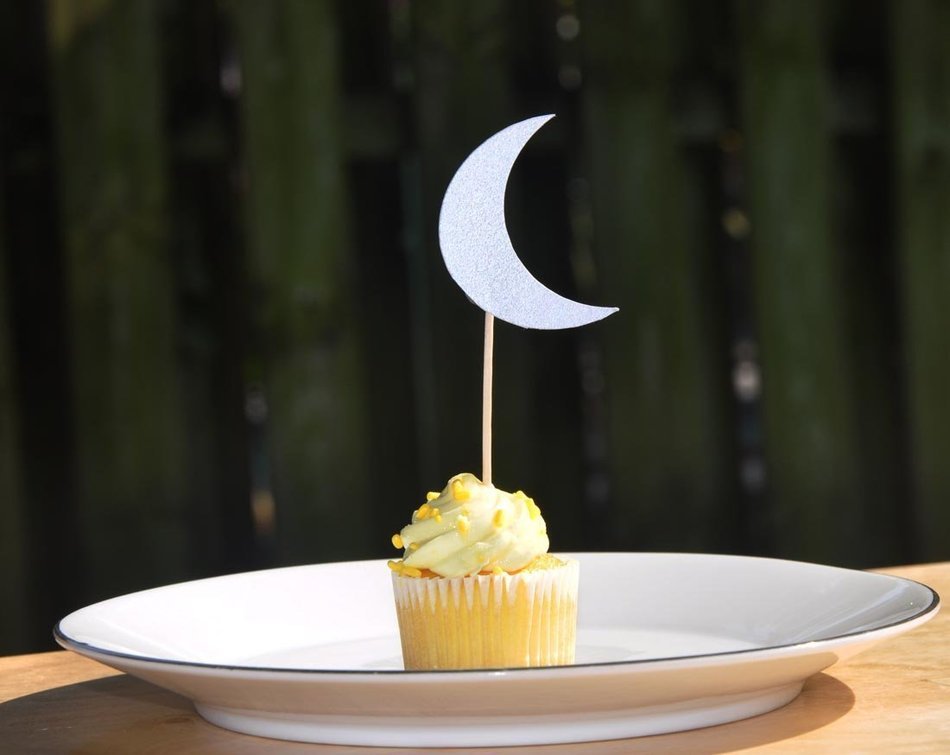 Zaffron Silver Crescent Moon Cupcake Toppers and Party Picks (12 pack) N2