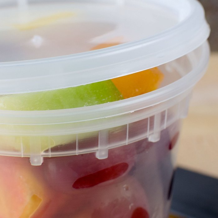SunnyCare&reg; 24 oz.Microwavable Translucent Plastic Deli Container with Lid -(Case of 250) N5