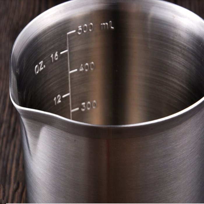 Daixers Heavy-Duty Stainless Steel Frothing Pitcher With Measurements For Coffee, Latte & Milk(20-Oz) N3