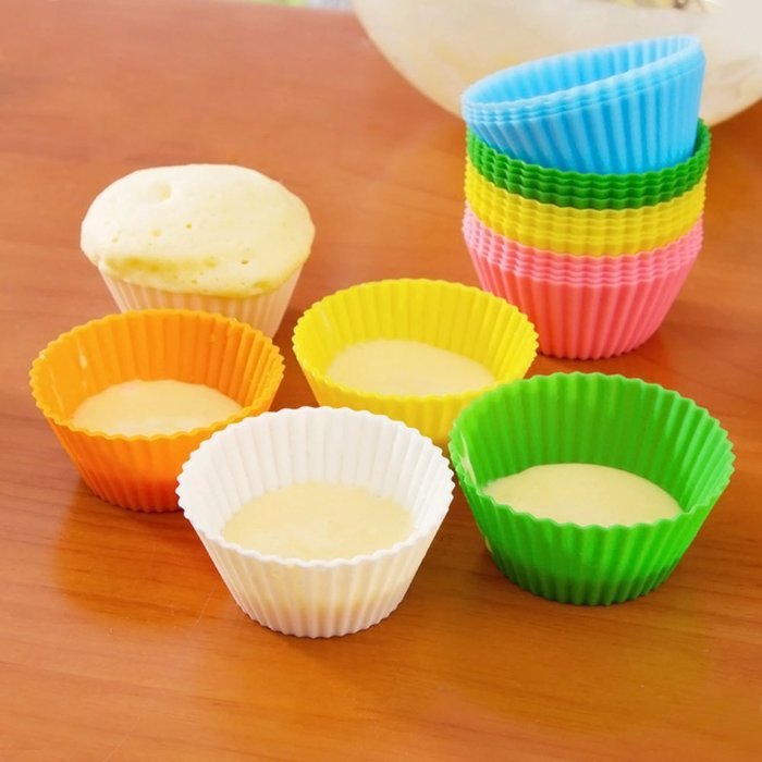 C-Pioneer Soft Silicone Cake Muffin Chocolate Cupcake Bakeware Baking Cup Mold Pack of 12PC N4