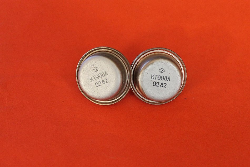 Transistors silicon KT908A analogue 2N2813, 2N5313, 2N5315, 2N5317 USSR 2 pcs