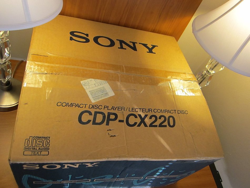 Sony CDPCX220 200-Disc CD Changer (Discontinued by Manufacturer) N7