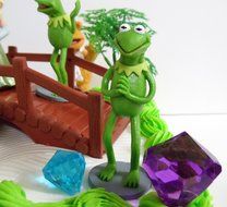 The Muppets 14 Piece Birthday Cake Topper Set Featuring Kermit the Frog, Miss Piggy, Fozzie, Gonzo, Walter, Animal... N5