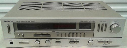 Vintage Technics SA-222 FM/AM Stereo Receiver With Built In Quartz Digital Synthesizer &amp; RARE Battery Back Up... N7