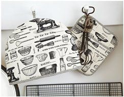 Ulster Weavers Baking Tea Cosy