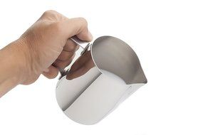 BEST 2016 Professional Quality 20 Oz/600 mL Stainless Steel Steaming Milk Frothing Pitcher N3