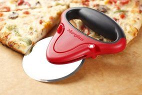 Microplane 48105 Pizza Cutter