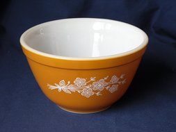 Pyrex Butterfly Gold II Mixing Batter Bowl - 750ml