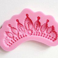 Yunko Queen Crown Princess Soap Mold Silicone Chocolate Fondant Candy Mold N2