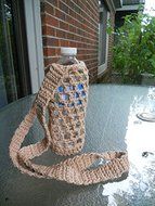 Crochet water bottle carrier, crochet bottle holder in beige, very light brown