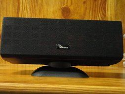 Diving Home Surround Speaker System $2000.00 Retail Price N7