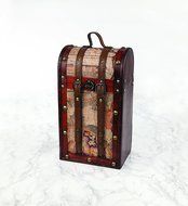Chateau Treasure Chest Wine Box by Twine N11
