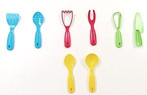 Littlest Chef Kids Apron with Chefs Hat and 8 Piece Cooking Utensil Set (Pink) N4