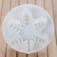 3 Snowflake Fondant Cake Bread Decorating Sugarcraft Mold Cookie Plunger Cutters Mould DIY Tools N8