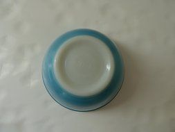 Vintage 1970's Pyrex " Snowflake Blue " 1 1/2 Pint Cinderella Mixing Batter Nesting Bowl N3