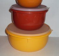 Tupperware Vintage 3 Piece Nexting Mixing Bowl Set with Seals Yellow Red Orange N8