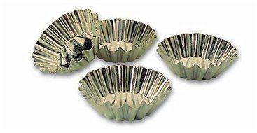 Matfer 2 3/8 Inch x 3/4 Inch Brioche Mold Small Flutes (Pack of 25)