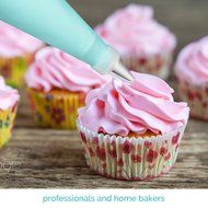 Oria Cake Decorating Tips Kits, 26 Piece Professional Stainless Steel DIY Icing Tip Tool Set with 1 Reusable Silicone... N4
