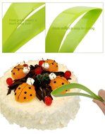 one-piece cake knife one cake knife blade cutter blade is the bread and butter cake baking gadgets spatula. N3