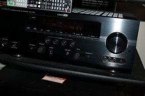 Yamaha Rx-v765 7.2 Channel High Power Home Theater Hd Receiver Hdmi 1080p Upscal Good Gift Ship Worldwide Fast... N2