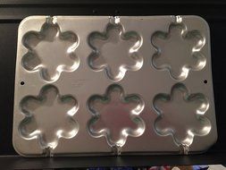 Wilton Flower Blossom Cookie Treats Pan