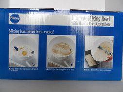 Pillsbury 3-1/2 Quart Ultimate Mixing Bowl With Hands-Free Operation N2