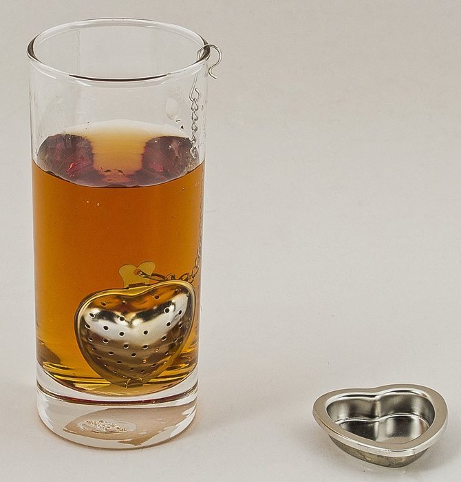 Zoie + Chloe Stainless Steel Tea Infuser for Loose Tea N12
