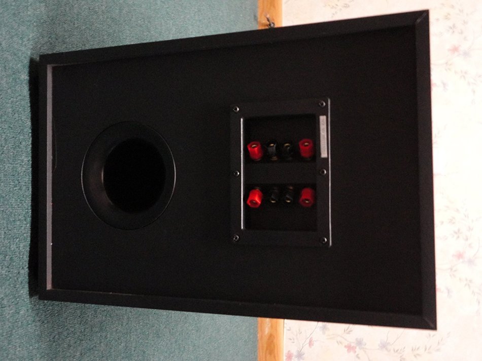 Diving Home Surround Speaker System $2000.00 Retail Price N5