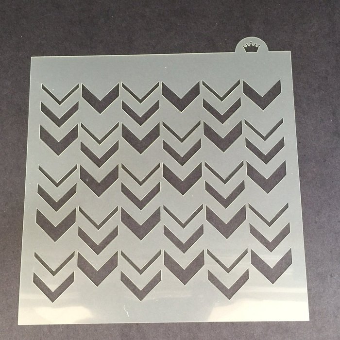 The Cookie Countess Ombre Arrow stencil