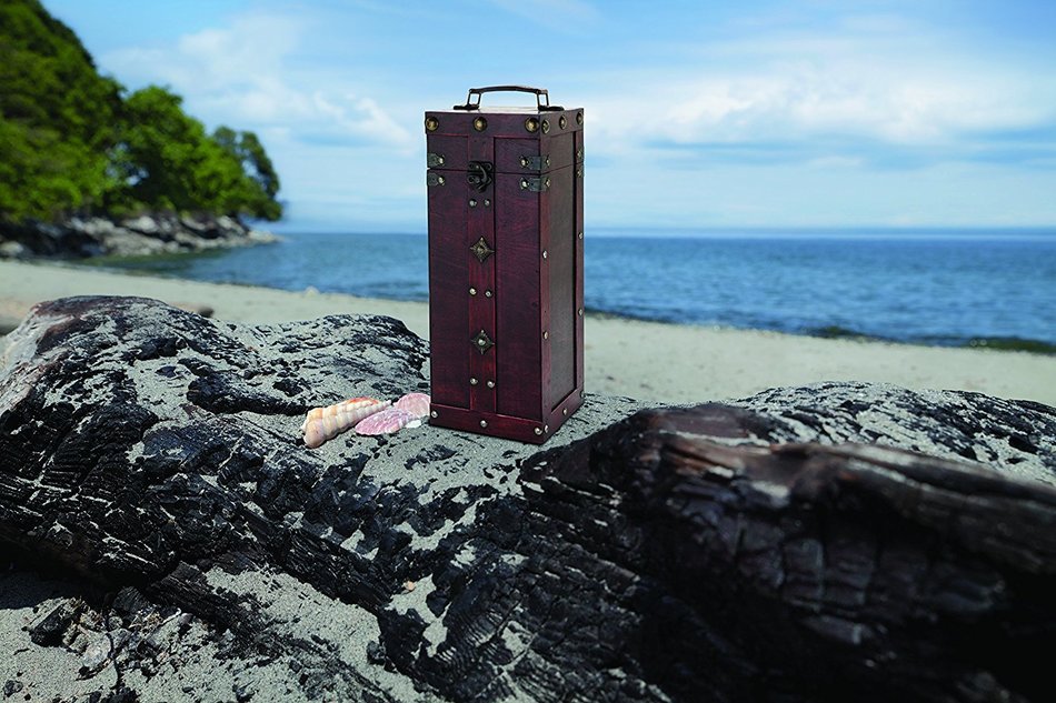 Chateau Treasure Chest Wine Box by Twine N9