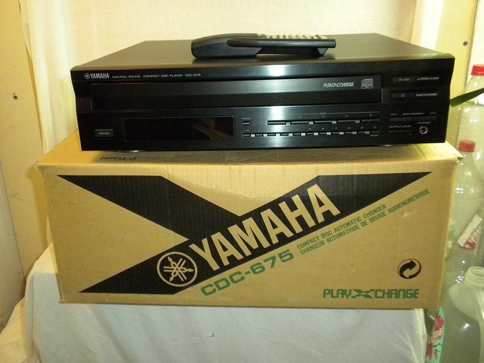Yamaha 5 Disc CD Changer CDC-675 N2