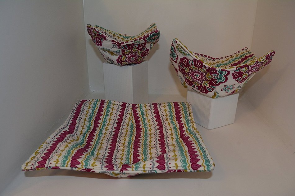 Microwave Bowl Cozies // Reversible // Set of 3 // 1 Small Bowl Cozy // 1 Medium Bowl Cozy // 1 Dinner Plate Cozy... N28