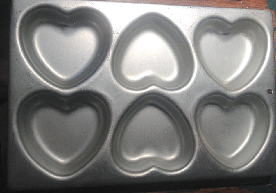 Wilton Mini Heart Cakes Pan 508-1104