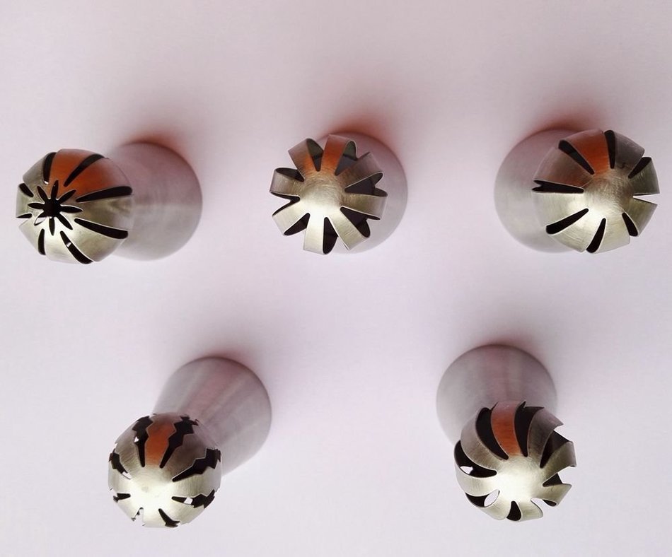 7 Style Stainless Steel Cake Decorating Crown Torch Round Petal Flower Piping Tips Spherical Spiral Waves Pattern... N4