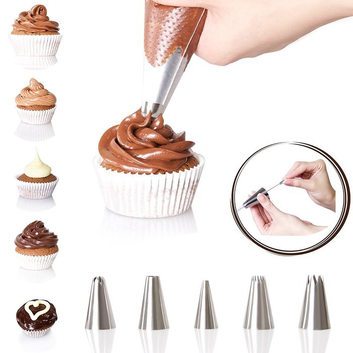 CAKE DECORATING KIT &ndash; Full Set with Pastry Bag, Piping Bags and Tips and FREE Cleaning Brush &ndash; 5 Large Popular...