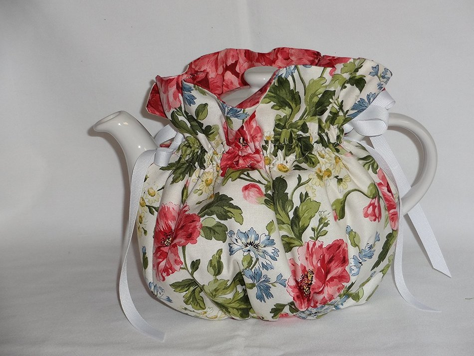 Pretty Poppies 6 Cup Reversible Tea Pot Cozy