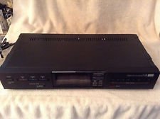 Sansui T-700 Quartz PLL Synthesizer Tuner