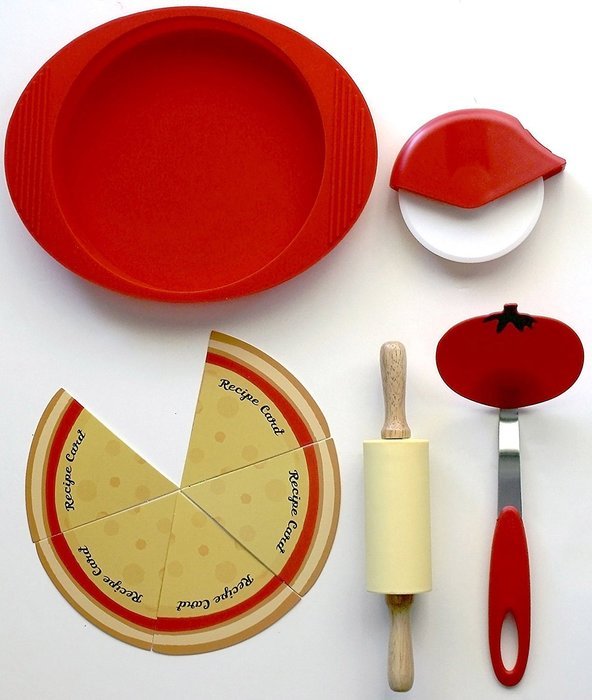 Handstand Kitchen Authentic Pizzeria 9-piece Pizza Making Set for Kids N2