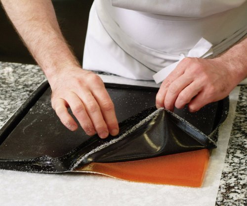 Demarle Flexipat Guitar, Fits the "Guitare" confectionery cutter