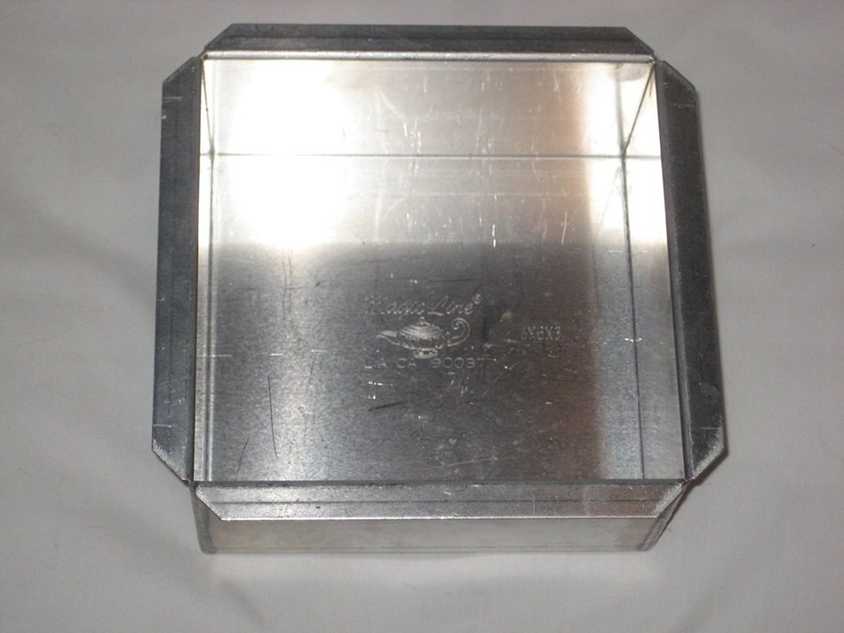 5 Pc. Set - Magic Line Heavy Aluminum Cake Baking Pan - USA N7