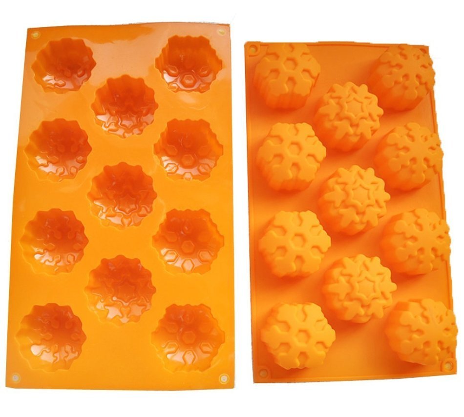 Yunko 11 Cavity Snowflake Merry Christmas Silicone Baking Cake Pan Cookie Pudding Jelly Dessert Mold Soap Candle...