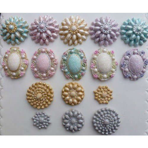 Brooch Mold by Karen Davies