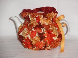 2 Cup Pretty Fall Leaves Reversible Tea Pot Cozy N2
