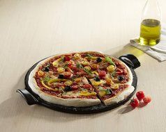 Emile Henry Made in France Flame Top Pizza Stone, Black. Perfect for Pizzas or Breads. In the Oven, On Top of... N9