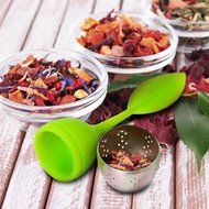 STYDDI Tea Infuser Set of 4x Silicone Green Leaf Handles With Stainless Steel Ball,4 Silicon Drip Trays And 2x... N3