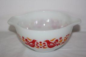 Vintage 1970&#039;s Glass Pyrex Cinderella &quot; Friendship Pattern &quot; 1 1/2 Pint - Mixing Batter Nesting Bowl #441 N2