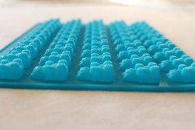 50 Cavity Silicone Bear &amp; Chocolate Mold - Gummy Bear Maker, Healthy Sugar Free Gummy's &amp; Candies at Home. By... N6