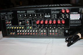 Yamaha Rx-v765 7.2 Channel High Power Home Theater Hd Receiver Hdmi 1080p Upscal Good Gift Ship Worldwide Fast... N6