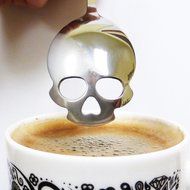 EVERMARKET(TM) Silver Dieter Skull Shape Tea or Coffee Sugar Spoon - 5 Packs N3